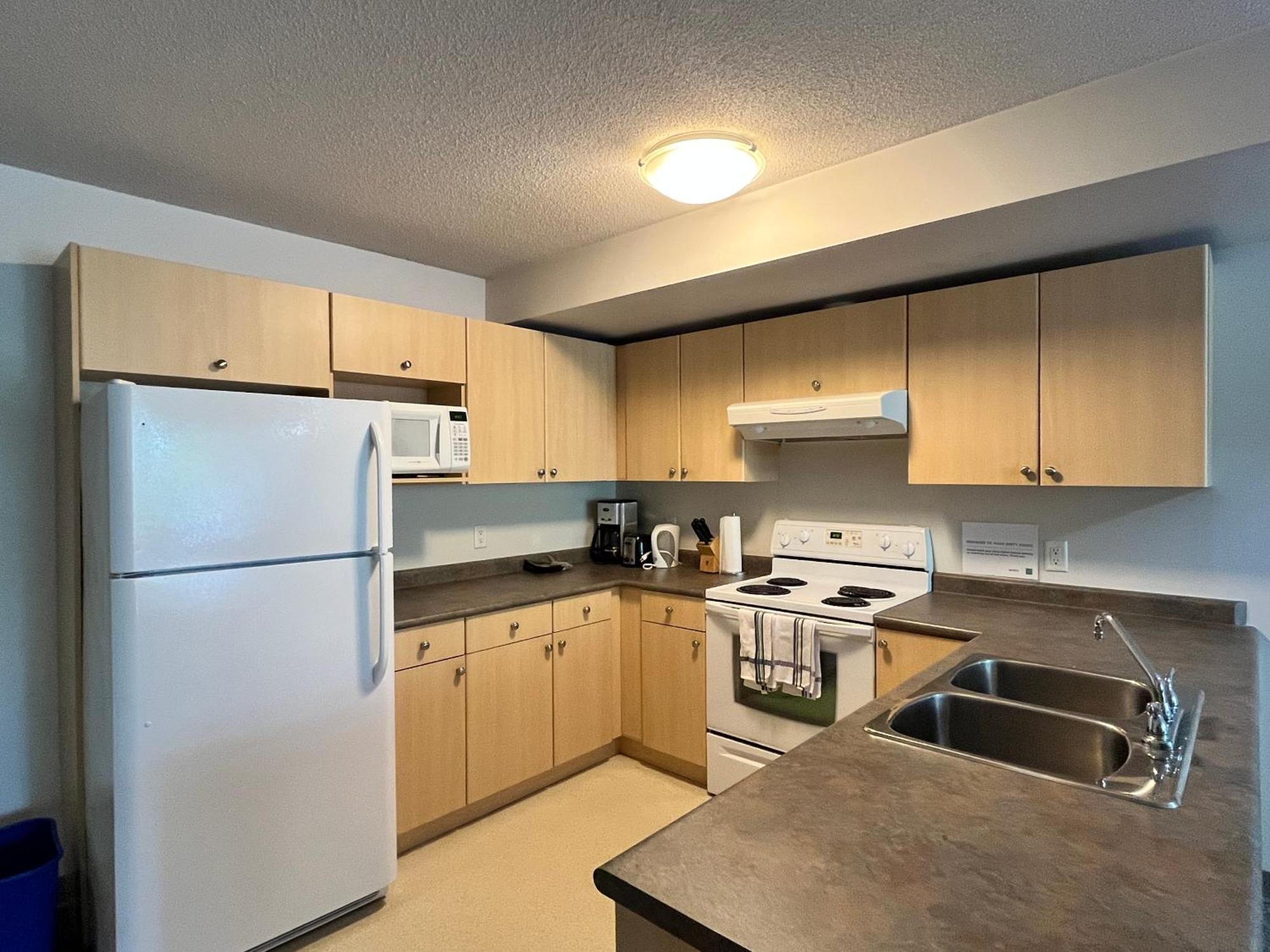 Carey Centre On Ubc Campus Apartment Vancouver Exterior foto