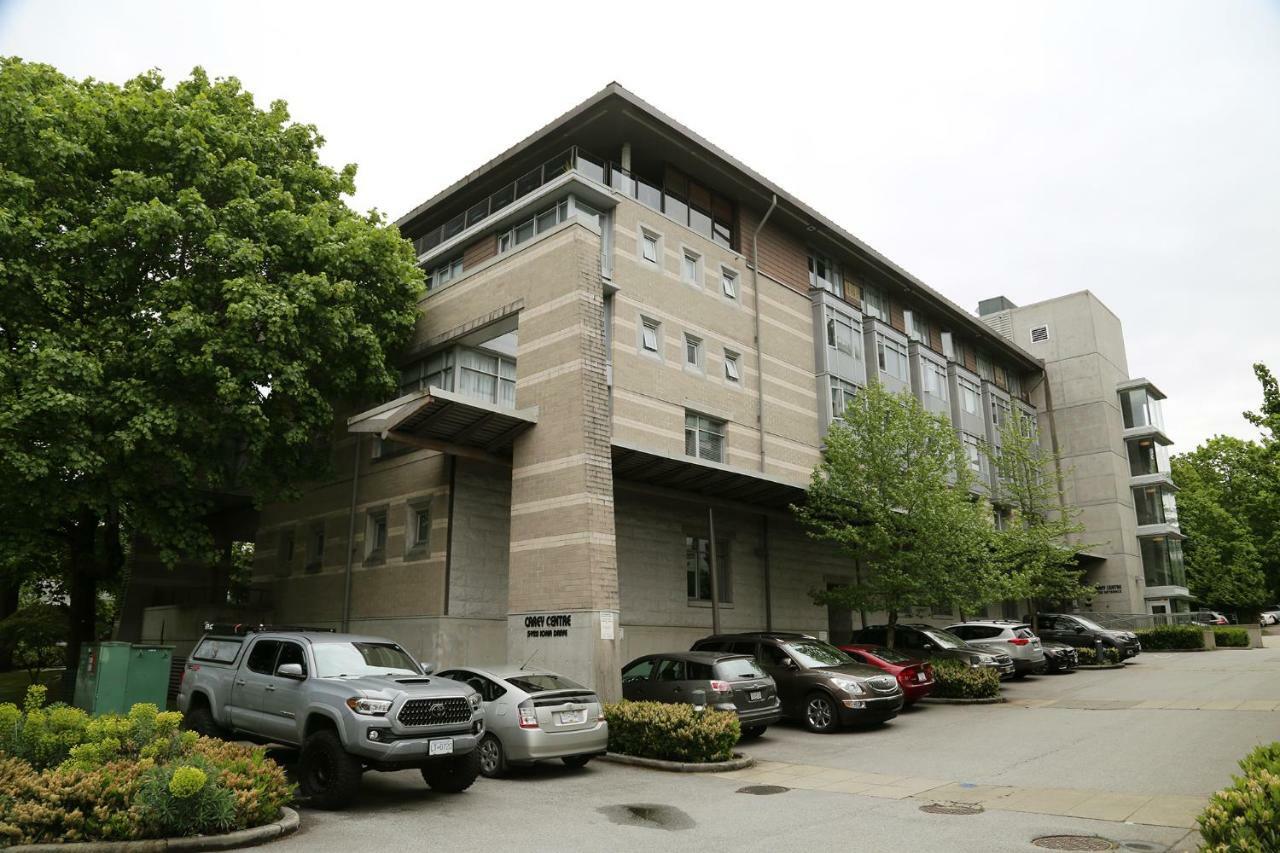 Carey Centre On Ubc Campus Apartment Vancouver Exterior foto
